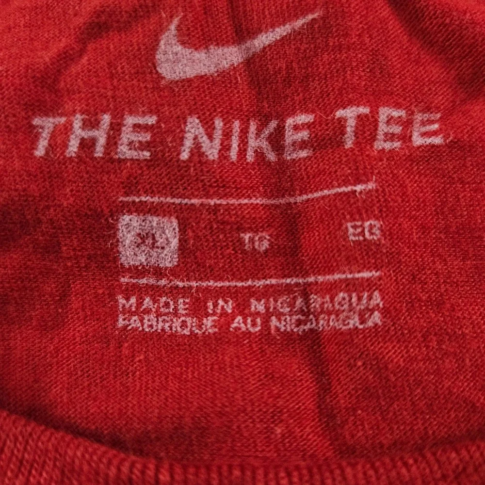 Nike NFL Tampa Bay Buccaneers Tom Brady 12 Red TShirt Mens XL The‎ Nike Tee